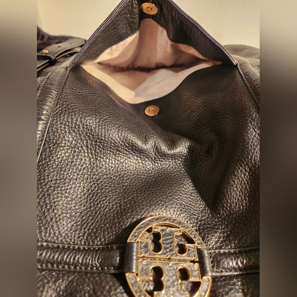 Tory Burch Black Leather Crossbody Bag - Picture 6 of 8